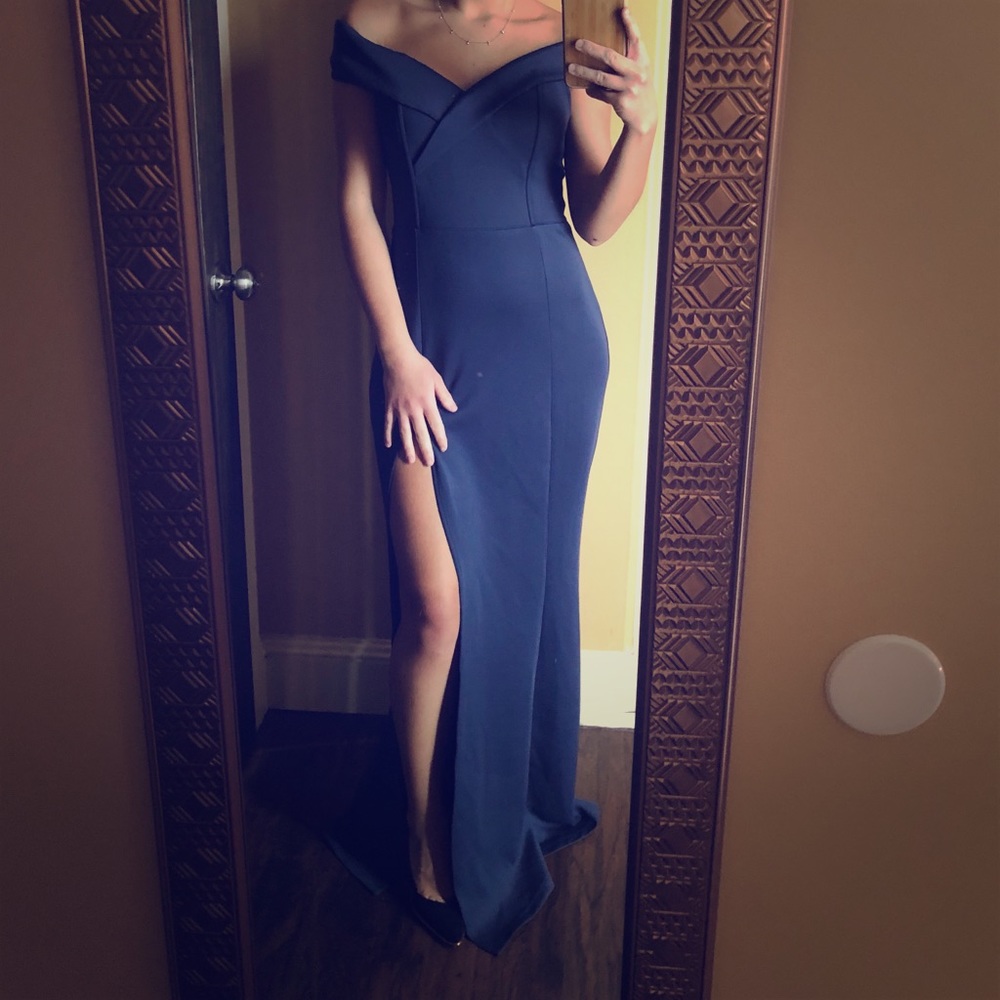 Brand new dress used it once !!